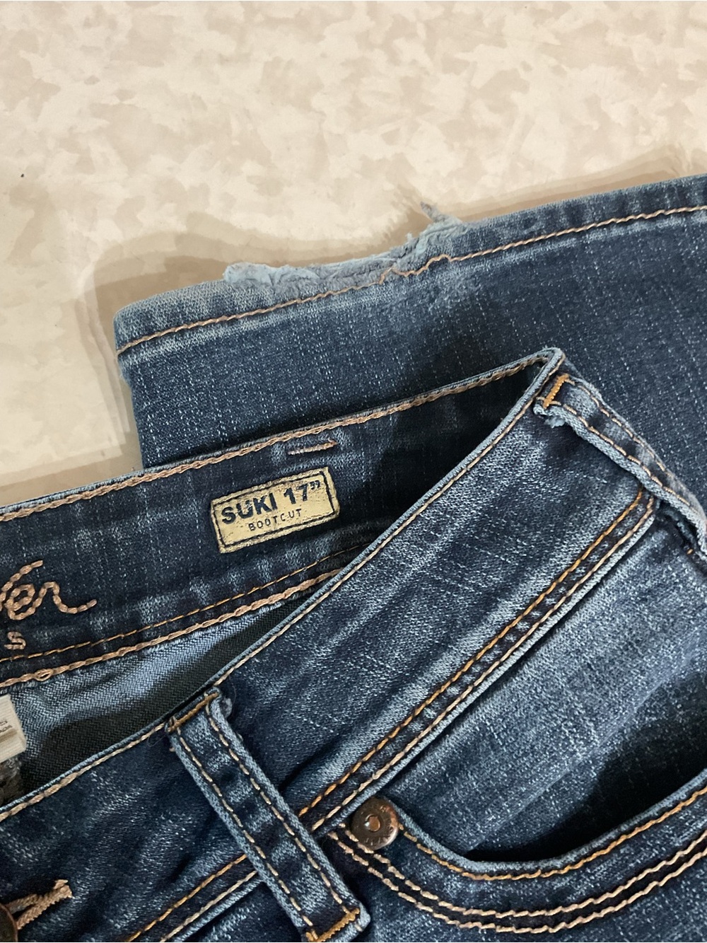 Silver Jeans Straight Leg Women's bootcut Jeans in Dark Blue Wash size 29 waist - Picture 4 of 6